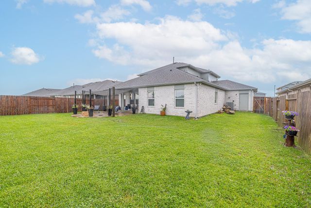 452 Lampasas Trail, Dayton, TX 77535