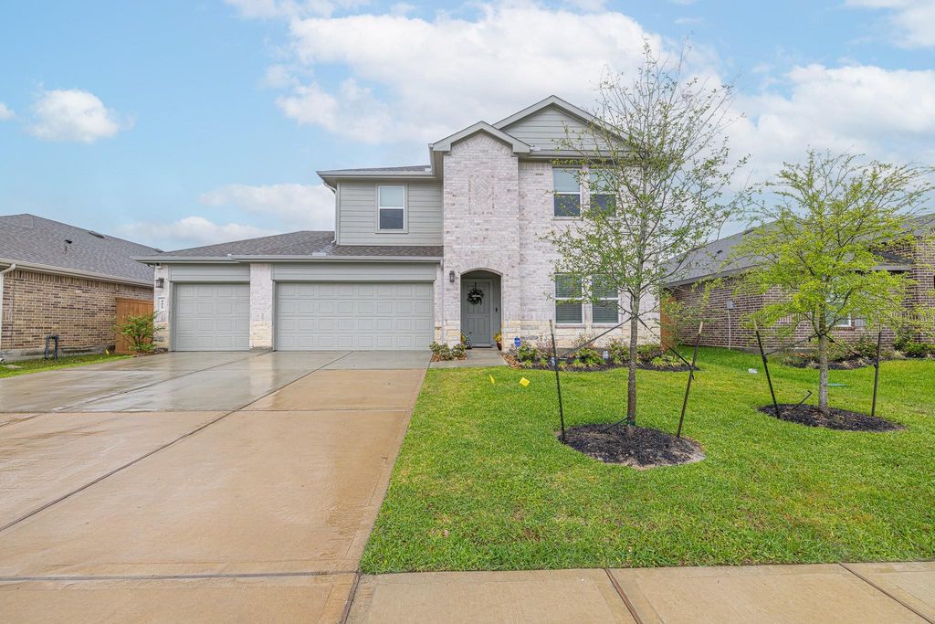 452 Lampasas Trail, Dayton, TX 77535