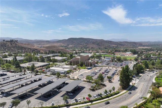 15760 Sophomore Court, Moorpark, CA 93021