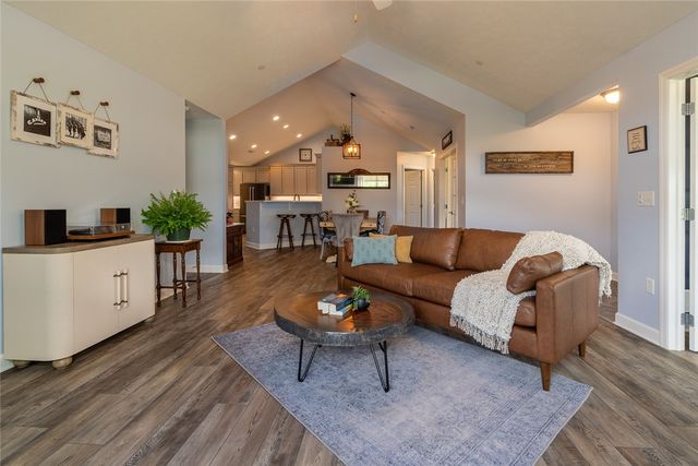 202 Spring Valley Dr., Jackson Twp, PA 16063