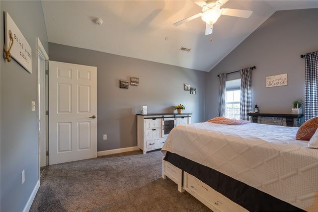 202 Spring Valley Dr., Jackson Twp, PA 16063