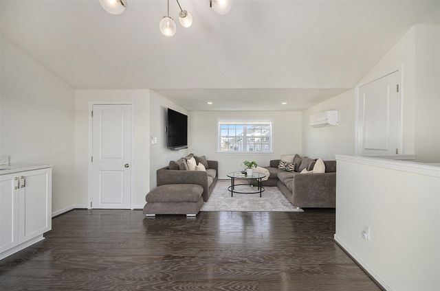 2822 Purley Avenue, Ann Arbor, MI 48105