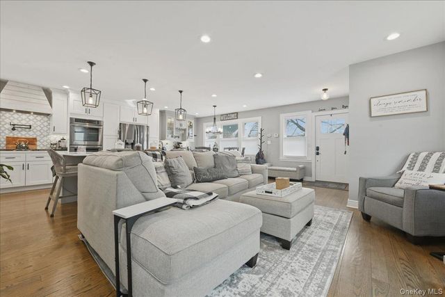 56 Broad Street, Williston Park, NY 11596