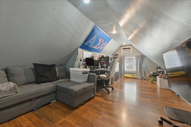 56 Broad Street, Williston Park, NY 11596