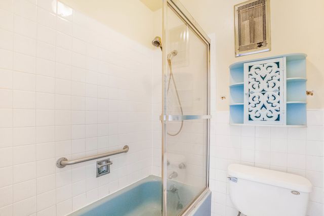 6147 N Sheridan Road 27A, Chicago, IL 60660