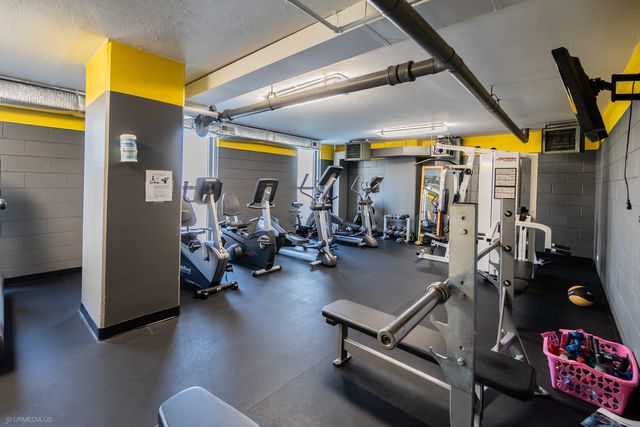 6147 N Sheridan Road 27A, Chicago, IL 60660