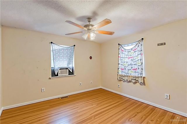 323 S 20th Avenue, Edinburg, TX 78539