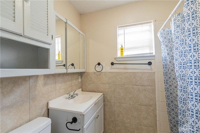 323 S 20th Avenue, Edinburg, TX 78539