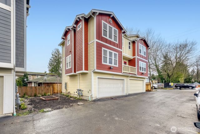 3403 S 144th Lane, Tukwila, WA 98168