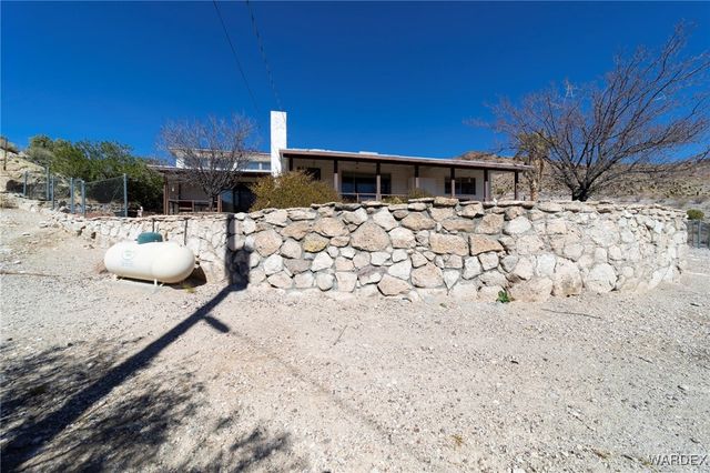 9001 W Oatman Highway, Golden Valley, AZ 86413
