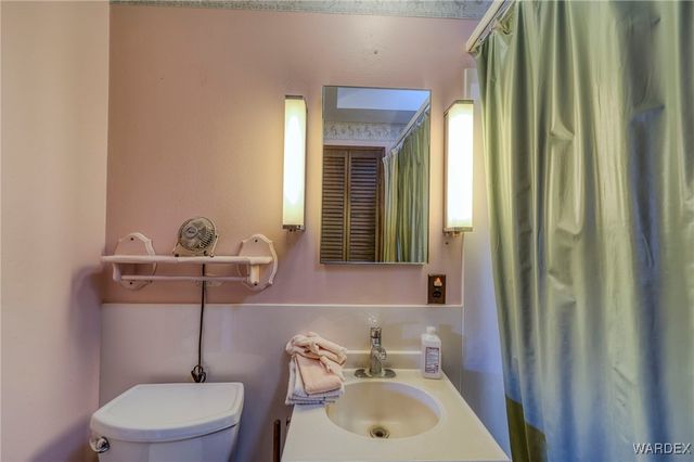 9001 W Oatman Highway, Golden Valley, AZ 86413