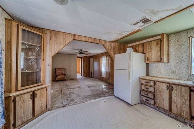 9001 W Oatman Highway, Golden Valley, AZ 86413