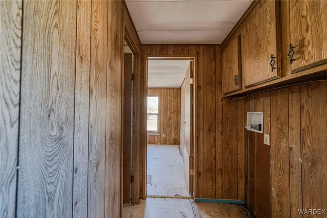 9001 W Oatman Highway, Golden Valley, AZ 86413