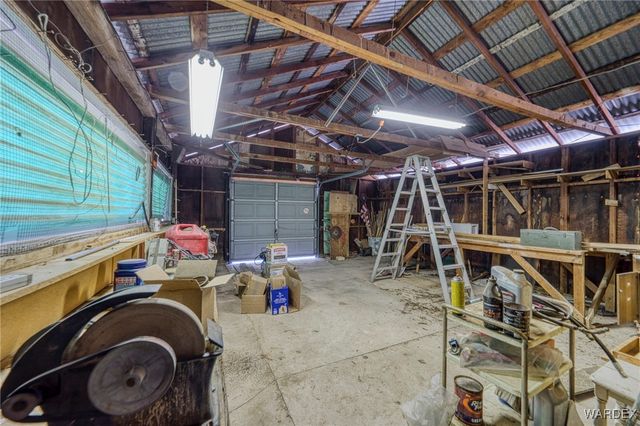 9001 W Oatman Highway, Golden Valley, AZ 86413