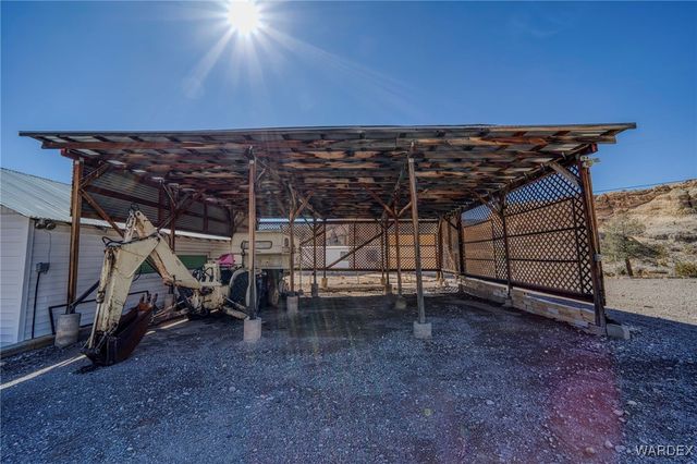 9001 W Oatman Highway, Golden Valley, AZ 86413