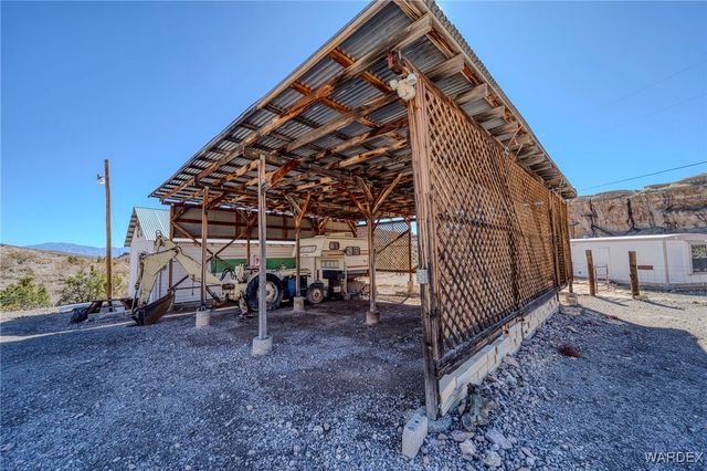 9001 W Oatman Highway, Golden Valley, AZ 86413