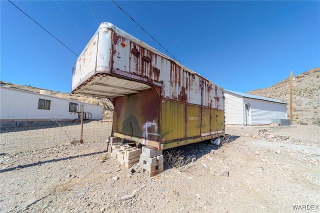 9001 W Oatman Highway, Golden Valley, AZ 86413