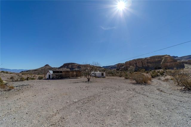 9001 W Oatman Highway, Golden Valley, AZ 86413