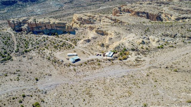 9001 W Oatman Highway, Golden Valley, AZ 86413