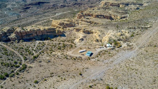 9001 W Oatman Highway, Golden Valley, AZ 86413