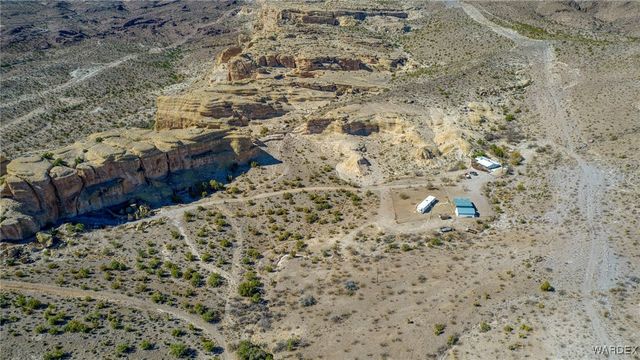 9001 W Oatman Highway, Golden Valley, AZ 86413