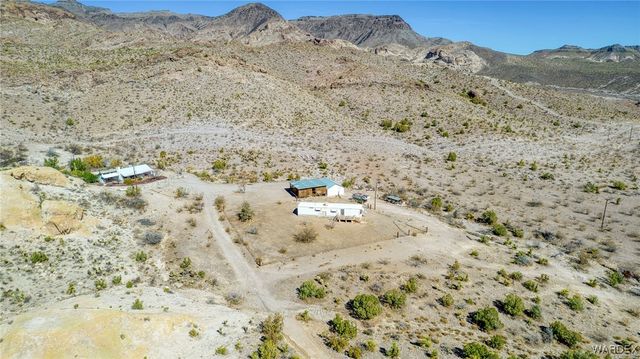9001 W Oatman Highway, Golden Valley, AZ 86413