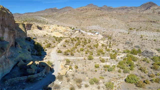 9001 W Oatman Highway, Golden Valley, AZ 86413
