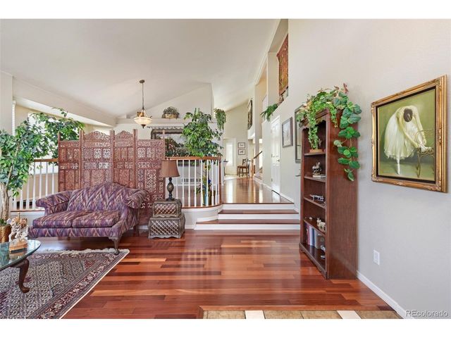 10083 Oak Leaf Way, Littleton, CO 80129