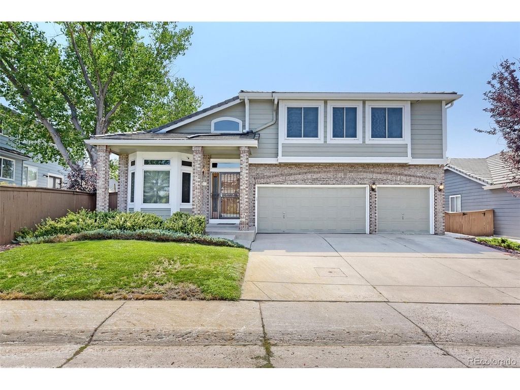 10083 Oak Leaf Way, Littleton, CO 80129