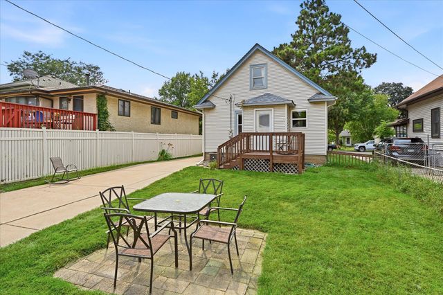 1426 Pascal Street N, Saint Paul, MN 55108