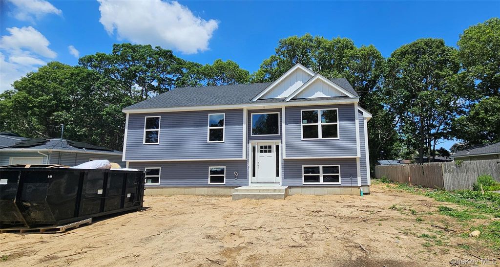 5 A Stuart Road, Shirley, NY 11967