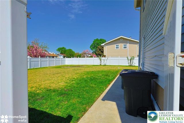 1572 Primrose Lane, Bethlehem City, PA 18018