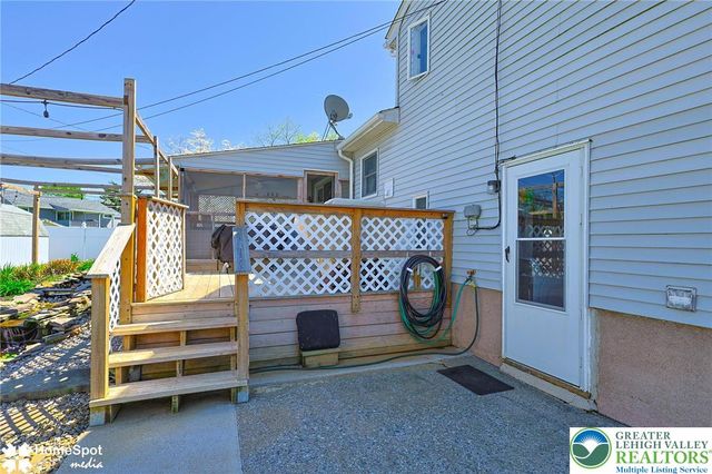 1572 Primrose Lane, Bethlehem City, PA 18018