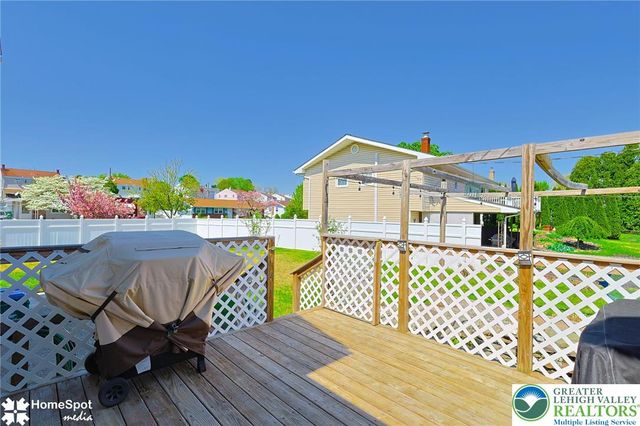 1572 Primrose Lane, Bethlehem City, PA 18018