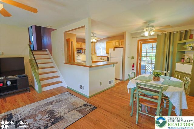 1572 Primrose Lane, Bethlehem City, PA 18018