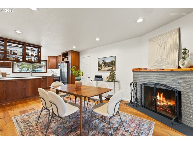 4525 Se FIELDCREST St, Milwaukie, OR 97222