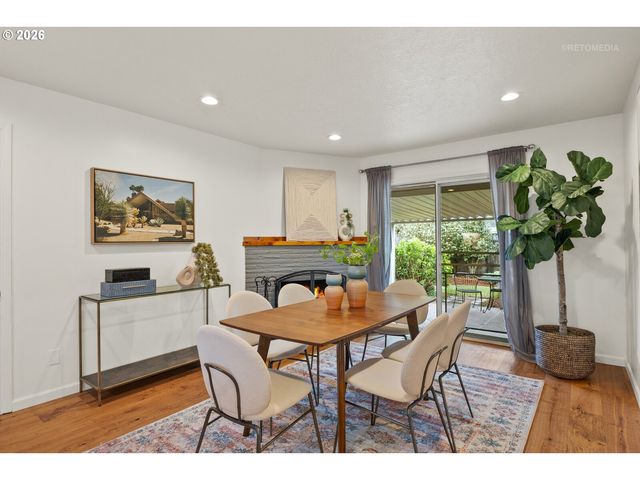 4525 Se FIELDCREST St, Milwaukie, OR 97222