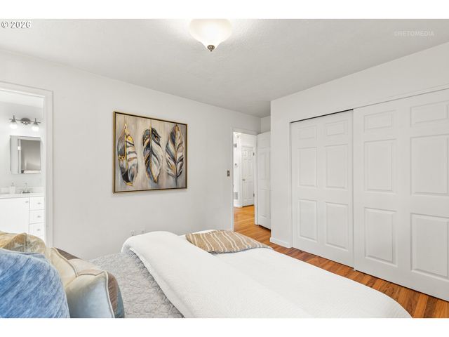 4525 Se FIELDCREST St, Milwaukie, OR 97222