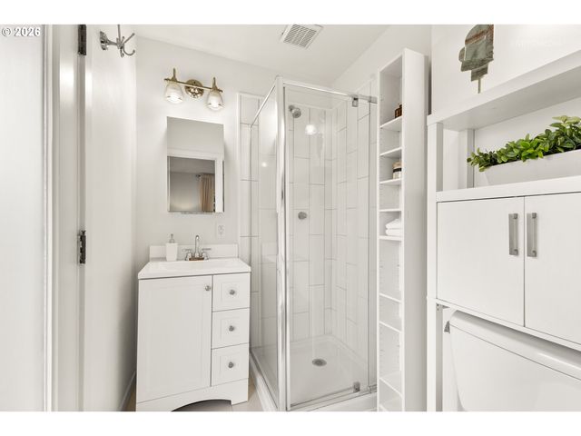 4525 Se FIELDCREST St, Milwaukie, OR 97222