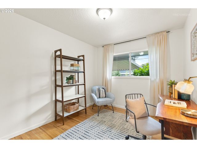 4525 Se FIELDCREST St, Milwaukie, OR 97222