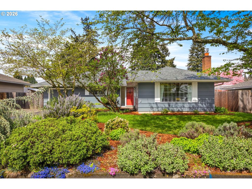 4525 Se FIELDCREST St, Milwaukie, OR 97222