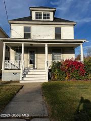 1643 Rugby Road, Schenectady, NY 12309