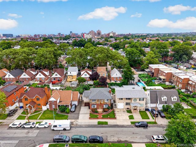 138-61 63rd Avenue, Flushing, NY 11367