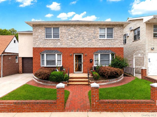 138-61 63rd Avenue, Flushing, NY 11367