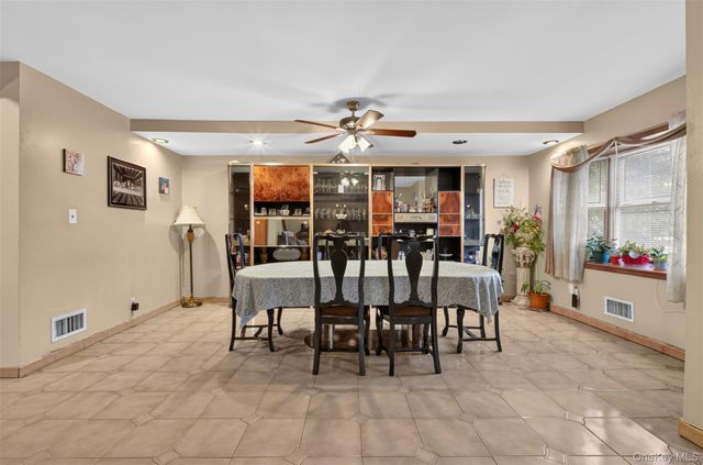 138-61 63rd Avenue, Flushing, NY 11367