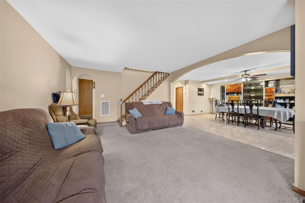 138-61 63rd Avenue, Flushing, NY 11367 — photo 3