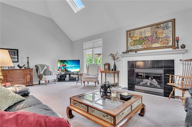 267 Lord Byron Lane, Amherst, NY 14221