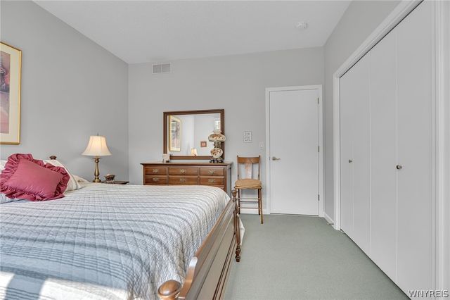 267 Lord Byron Lane, Amherst, NY 14221