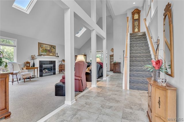 267 Lord Byron Lane, Amherst, NY 14221