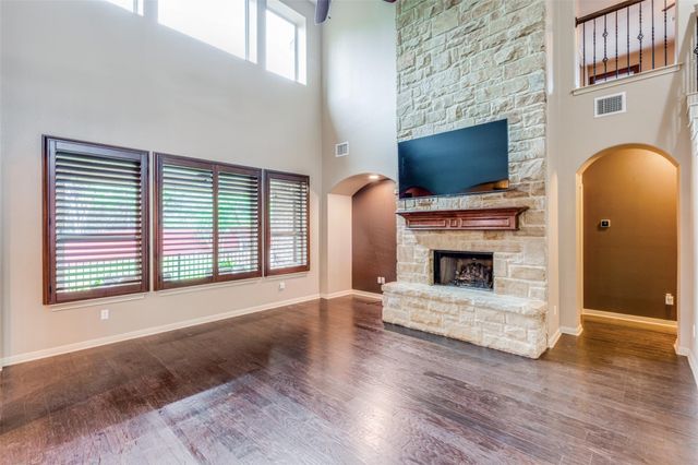 359 Whispering Wind WAY, Austin, TX 78737